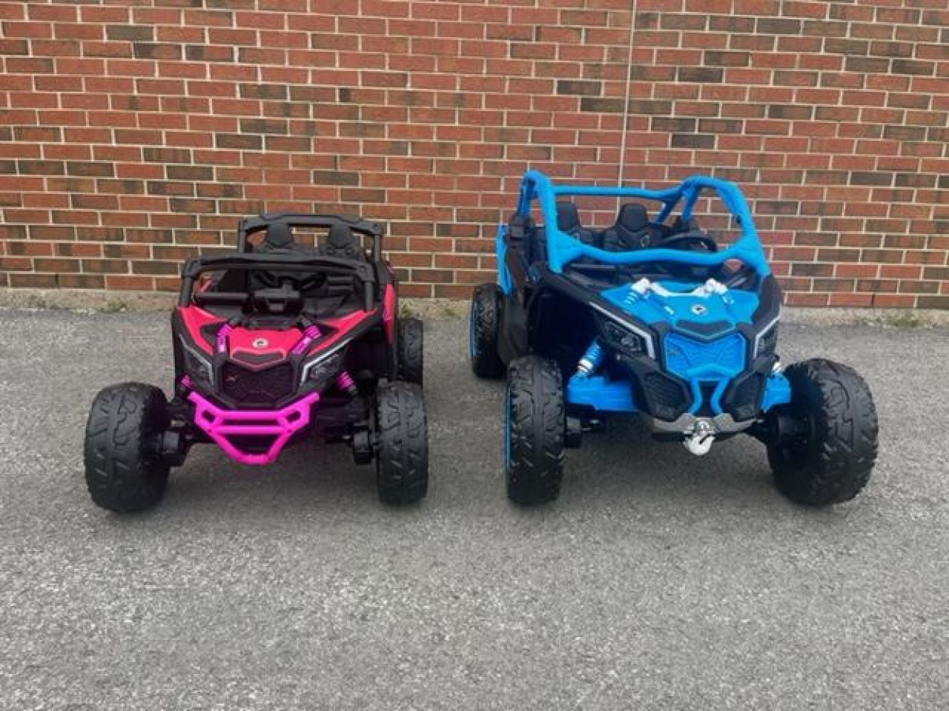 CAN-AM MAVERICK 24 VOLTS 1 SEATER 4X4 PINK 